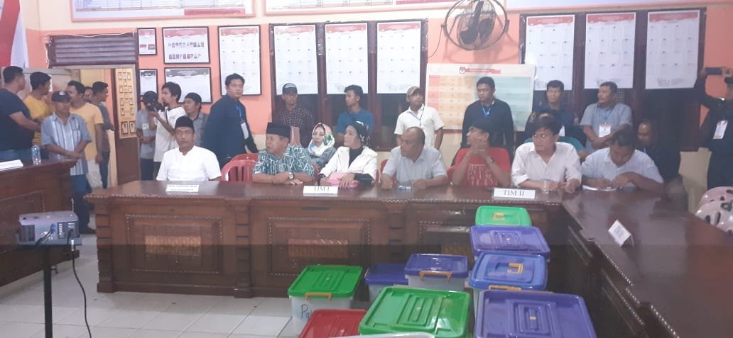 Hari Terakhir, Balon Perseorangan Ber-Iman Serahkan Syarat Dukungan