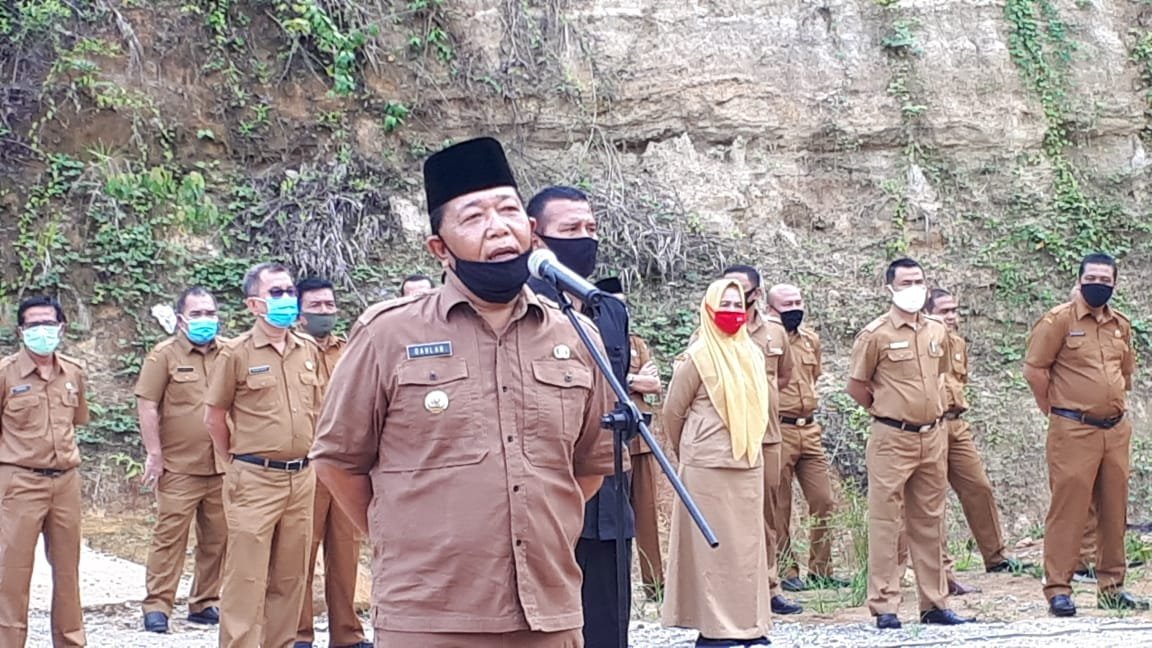 Bupati Madina Pimpin Apel Gabungan Sesuai Protokol Kesehatan