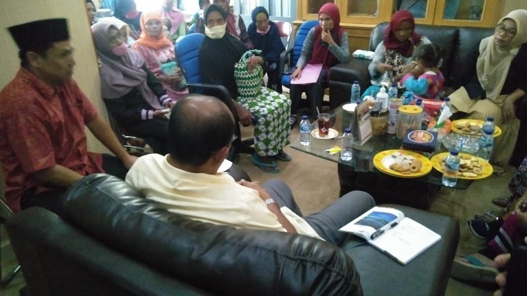 Kepala Desa Potong Dana BST dan BLT, Warga Huta Godang Muda Lapor ke DPRD Madina