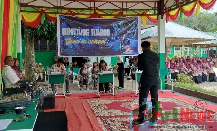 Rayakan HUT ke-18, Start FM Panyabungan Gelar Bintang Radio Goes to School