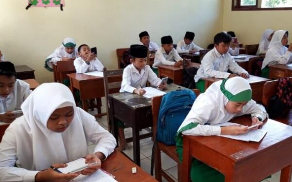 Mengenal Kurikulum yang Diterapkan di Sekolah Rakyat 2025
