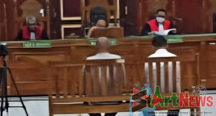 Kasus Dugaan Suap Proyek Jalan Hasil OTT KPK, Kirun dan Anaknya Disidangkan