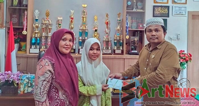 BAZNAS Salurkan Bantuan Dana Pendidikan untuk Siswa MAN 1 Madina