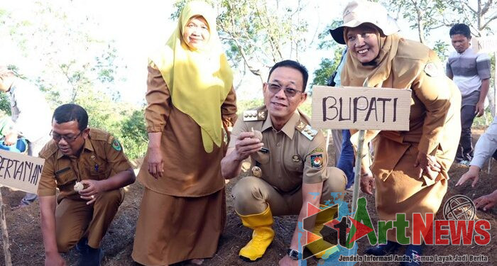 Bupati Tapsel Perjuangkan Sertifikasi Lahan Masyarakat