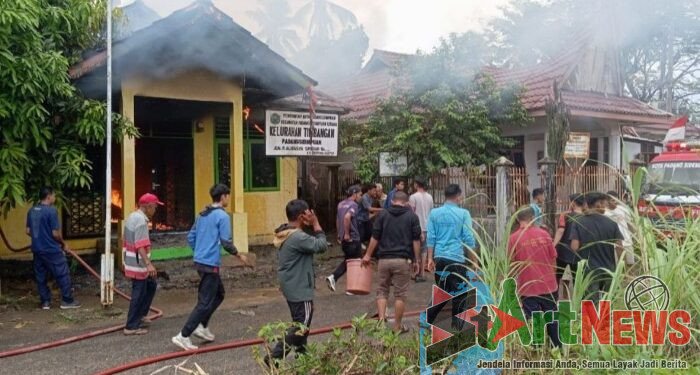 Kantor Lurah Timbangan Ludes Terbakar