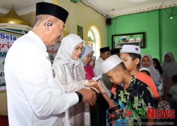 Peringatan Maulid Nabi Muhammad SAW dan Milad ke-64 Bupati Madina di Gunung Baringin