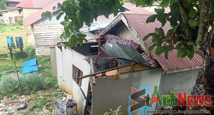 Angin Puting Beliung Hantam Lima Rumah dan Fasilitas Umum di Natal