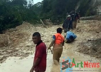 Isak Tangis 10 Siswa SMKN 3 Padangsidimpuan yang Dievakuasi dari Batu Jomba