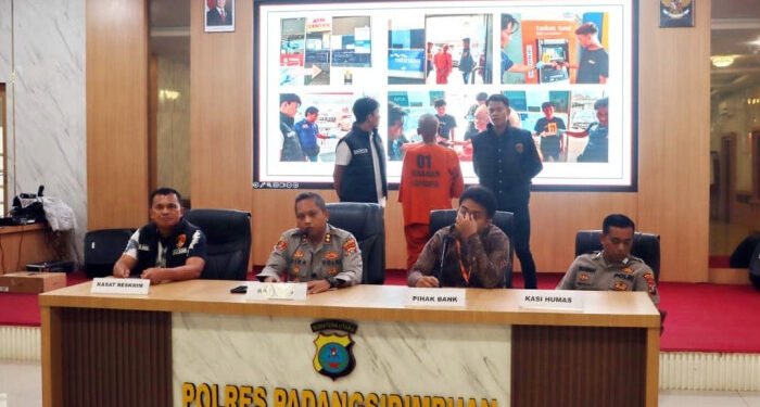 Pencurian Uang Nasabah dengan Modus Ganjal Mesin ATM Terungkap di Sidimpuan