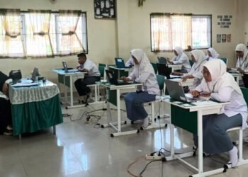 Puluhan Siswa-siswi MAN 1 Madina Ikut Tes Kemampuan Akademik
