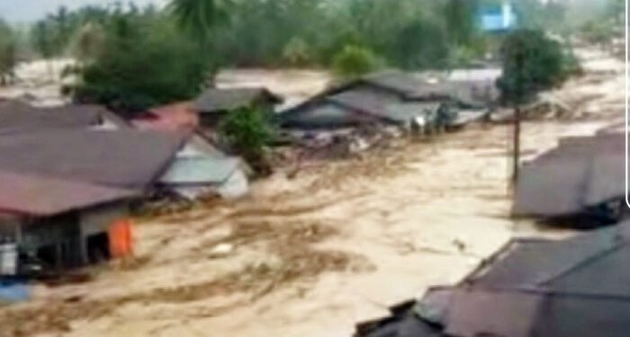 Tak Henti Diguyur Hujan, Tapsel ‘Dikepung’ Banjir dan Longsor
