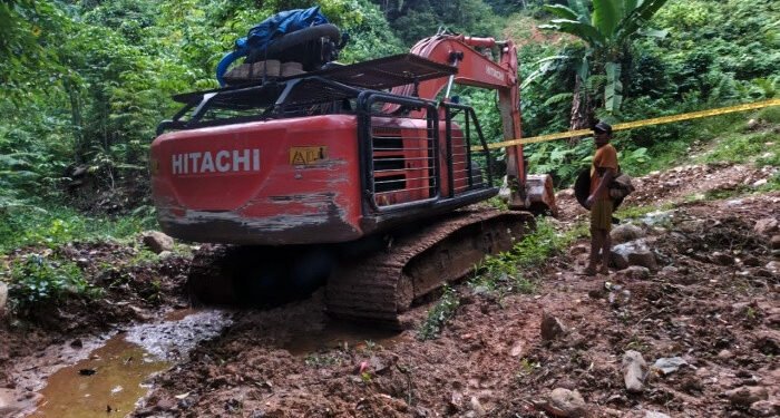 Tim Mabes Polri Sisir Tambang Emas Ilegal di Batangnatal, Dua Excavator Diamankan