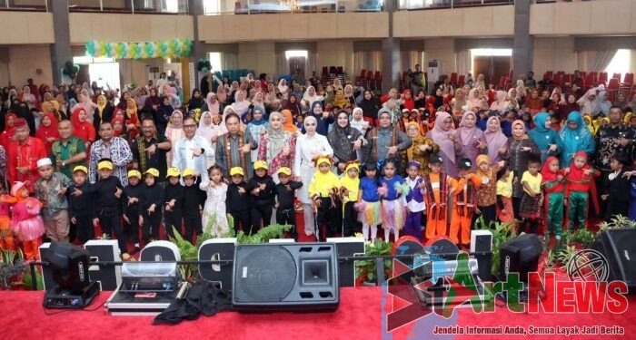 Wabup Tapsel Buka Acara Gebyar PAUD 2025