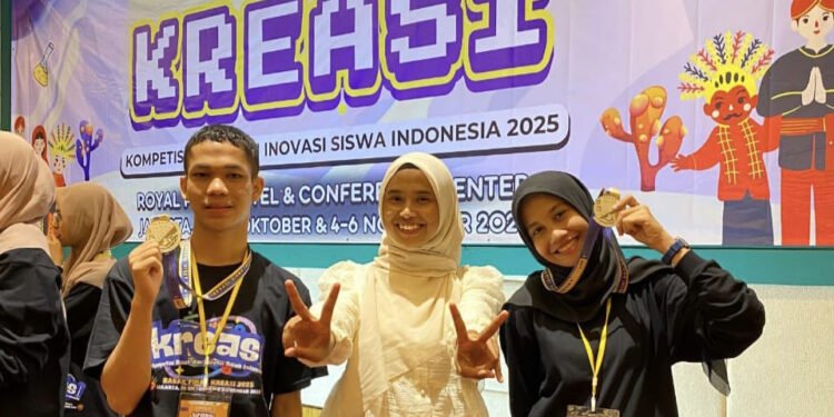 MAN 2 Padangsidimpuan Raih Medali Perak Ajang KREASI 2025