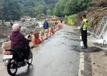 Akses Padang-Bukittinggi Via Lembah Anai Dibuka Terbatas untuk Sepeda Motor