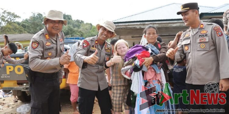 Selimut Sehangat Kasih Ibu, Asa Baru di Tengah Lumpur Tukka