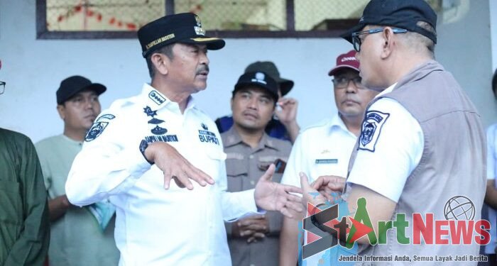 Bupati Madina Ungkap Penyebab Kelangkaan BBM Pasca-banjir