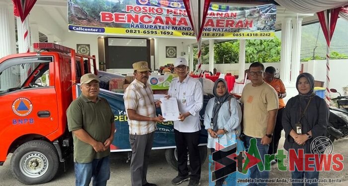 Kementan Kembali Kirim Dua Truk Logistik untuk Korban Bencana di Madina