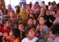 Tawa Anak-anak Pecah di Pengungsian, TP PKK Madina Hadirkan Dukungan Psikososial