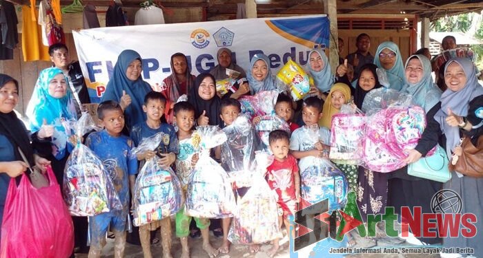 Wujud Kepedulian, FKIP dan LPPM UGN Salurkan Donasi Bencana ke Pelosok Tapsel