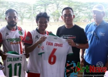 Laga Amal untuk Korban Longsor, Evan Dimas dan Zulham Merumput di Padangsidimpuan