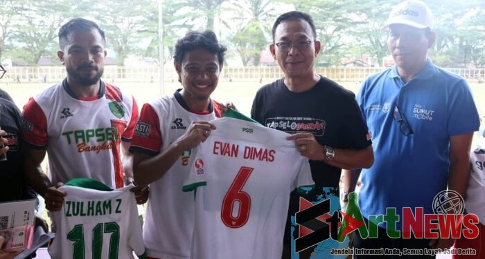 Laga Amal untuk Korban Longsor, Evan Dimas dan Zulham Merumput di Padangsidimpuan