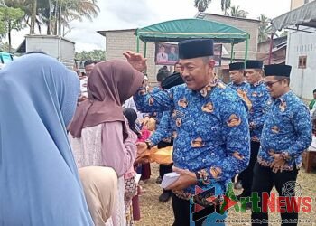 Bupati Madina Santuni 100 Anak Yatim di Aek Galoga