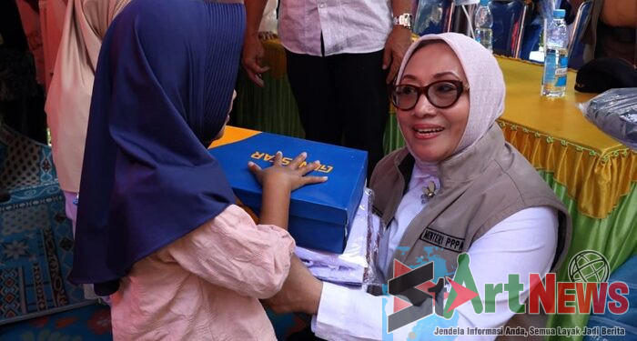 Menteri PPPA Tinjau Pengungsi Bencana Tapsel di Desa Marsada