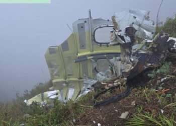 Tim SAR Temukan Puing Pesawat ATR 42-500 di Gunung Bulusaraung
