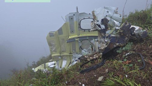 Tim SAR Temukan Puing Pesawat ATR 42-500 di Gunung Bulusaraung
