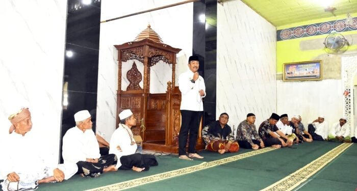 Bupati Madina Janjikan Kelanjutan Pembangunan Jalan Simpang Pagur-Banjar Lancat