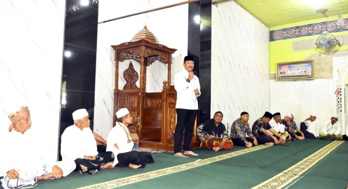 Bupati Madina Janjikan Kelanjutan Pembangunan Jalan Simpang Pagur-Banjar Lancat