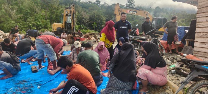 Sambut Ramadan, Kades Singengu Julu Sembelih Sapi Jumbo untuk Warga