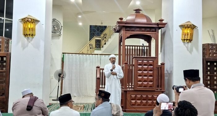 Bupati Madina Hadiri Tarawih Perdana di Masjid Agung, Ini Pesannya