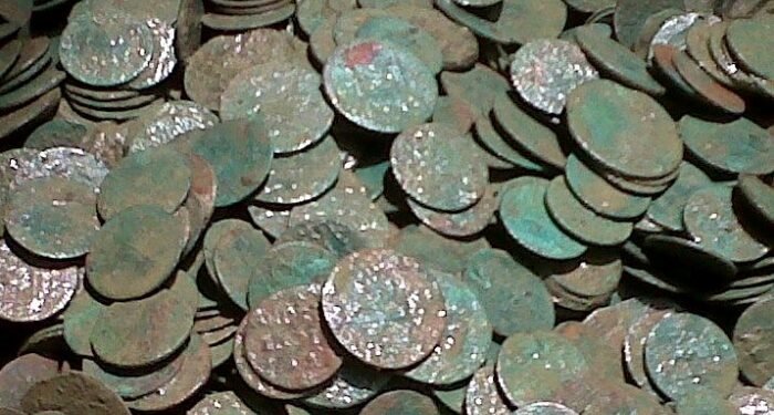 Di Madura, Guru SD Temukan Harta Karun Koin VOC Bernilai Miliaran Rupiah