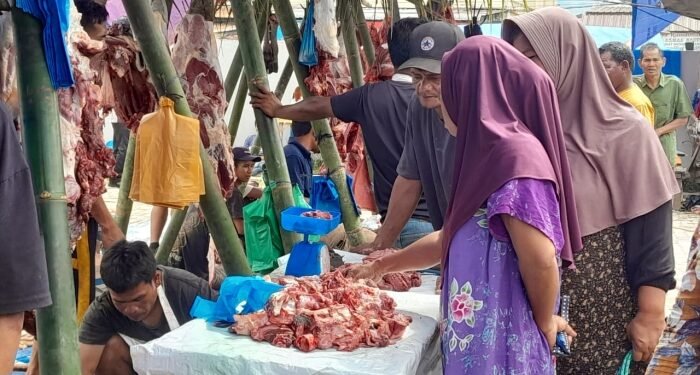 Permintaan Melonjak Jelang Ramadan, Harga Daging di Panyabungan Tetap Stabil