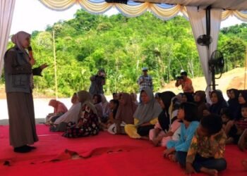 Tambang Emas Martabe Padukan Sains dan Religi di Huntara Batuhula