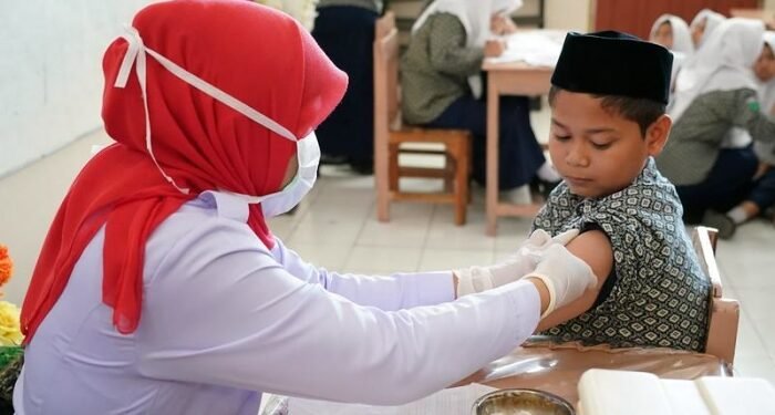 Waspada Campak, Kemenkes Perketat Benteng Imunisasi dan Surveilans Nasional