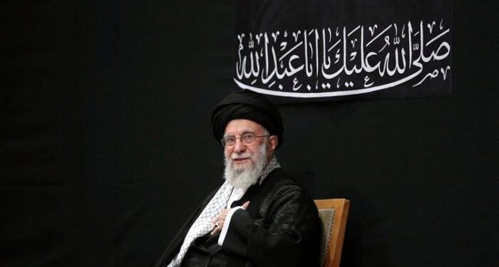 Ali Khamenei dan Keluarga Dikabarkan Tewas dalam Serangan Udara Israel-AS di Teheran