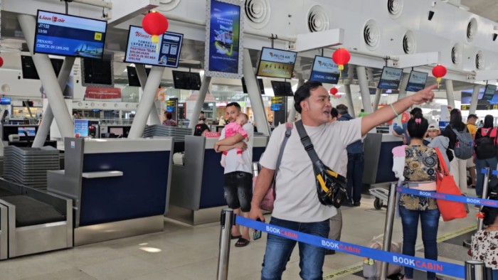 Tiket Rp3,5 Juta Hangus, Satu Keluarga Tertinggal Pesawat Wings Air di Kualanamu