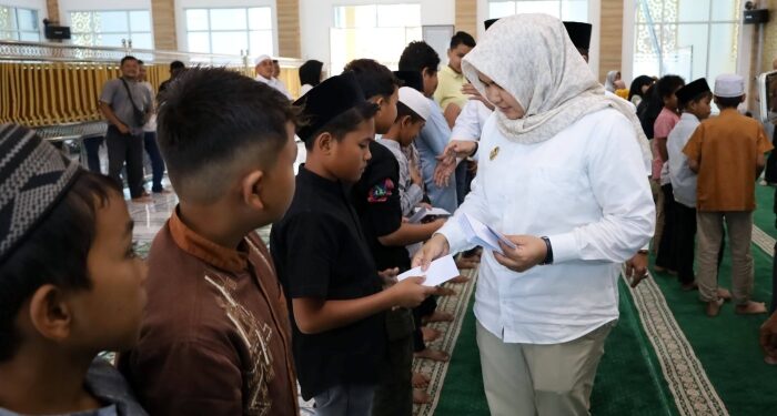 Wabup Madina Pastikan Hak Anak Yatim Aman dari Pemangkasan Anggaran