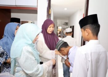 Gema Al Quran dan Senyum Anak Yatim Warnai Milad ke-61 Ny. Yupri Astuti