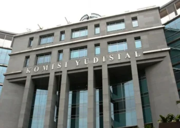 Cari Keadilan, Korban Penipuan Brilink Madina Laporkan Tiga Hakim PN Madina ke Komisi Yudisial