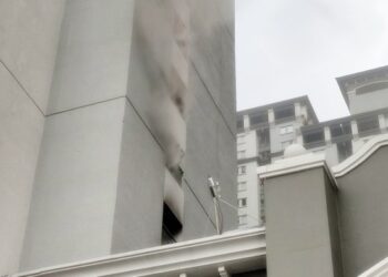 Apartemen Mediterania Tanjung Duren Terbakar, 110 Personel Damkar Dikerahkan