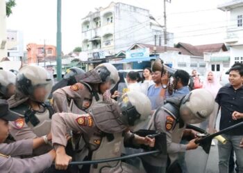 Jelang Hari Buruh, Polres Padangsidimpuan Gelar Simulasi Sispam Mako