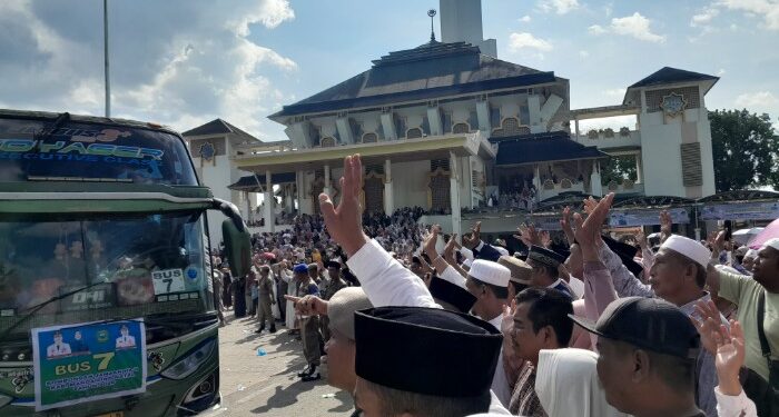 Lantunan Azan Iringi Keberangkatan Jamaah Haji, Tangis dan Doa Mengiringi dari Tanah Madina