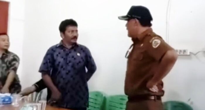 Lurah di Tapteng Malah Jatuh Sakit Saat Didesak Warga Tes Urine