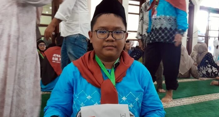 Kisah Calon Haji Termuda dari Madina yang Membawa Rindu Ayah dan Kecemasan Masa Depan