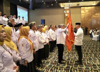 Saipullah Lantik Pengurus IKANAS Sumut, Gubsu Soroti Kontribusi untuk Pembangunan