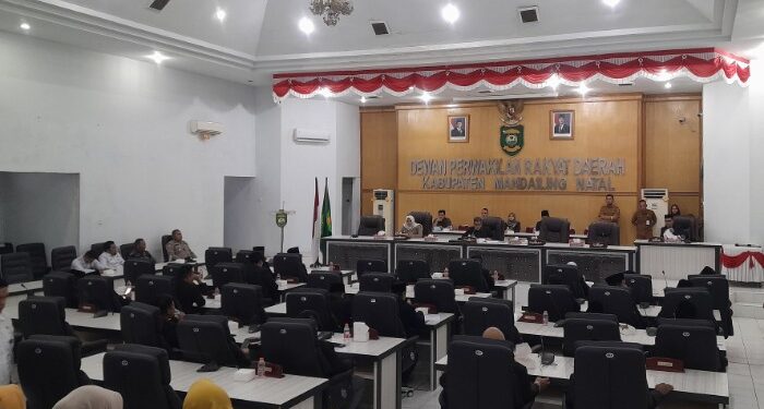 DPRD Madina Sampaikan 11 Rekomendasi atas LKPj Bupati, Soroti Layanan RSUD hingga DBH Sawit